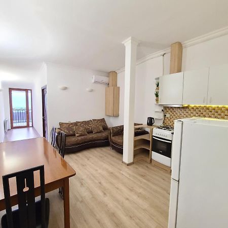 Flat With Balcony On Cascade Apartman Jereván Kültér fotó