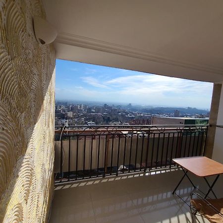 Flat With Balcony On Cascade Apartman Jereván Kültér fotó