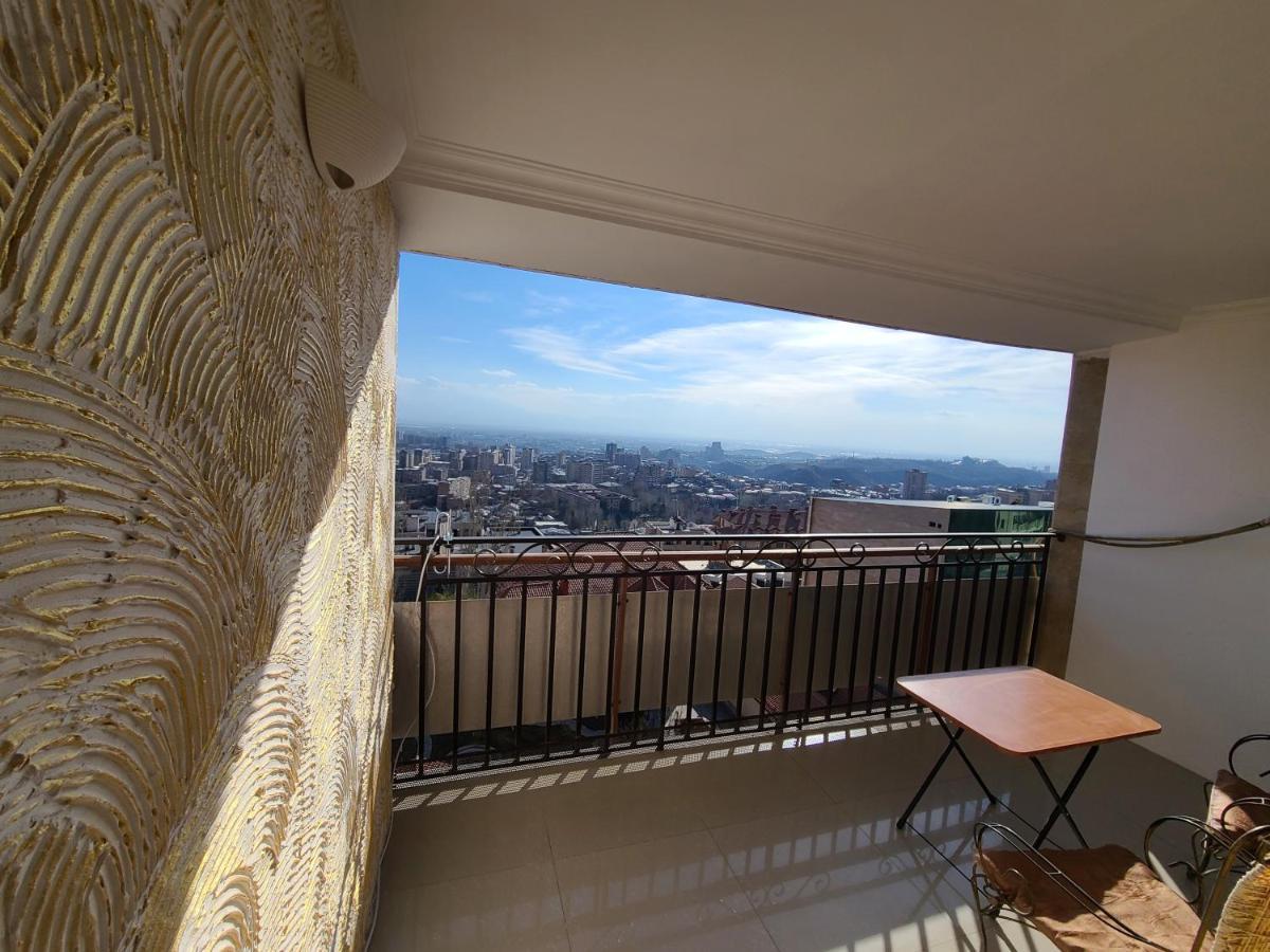 Flat With Balcony On Cascade Apartman Jereván Kültér fotó